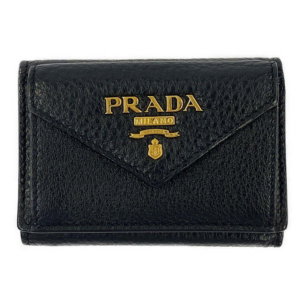 プラダ 財布