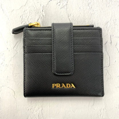 プラダ 財布