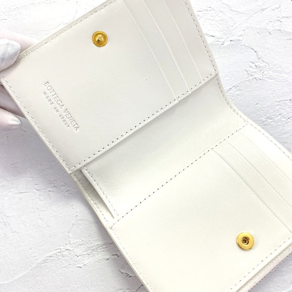 ボッテガヴェネタ イントレチャート 財布