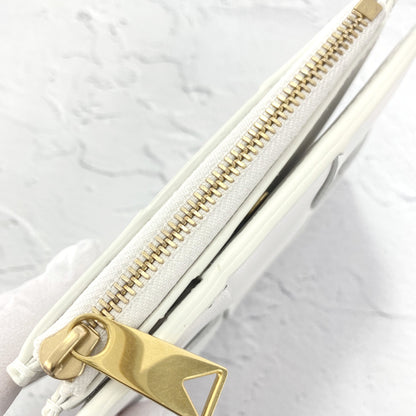 ボッテガヴェネタ イントレチャート 財布