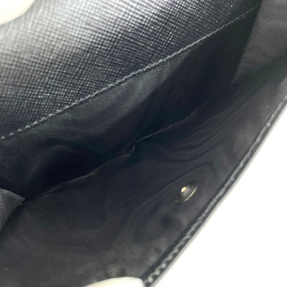プラダ 財布