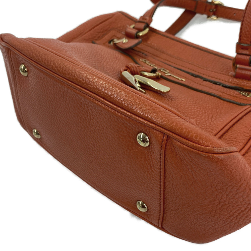 サルヴァトーレフェラガモ バッグ