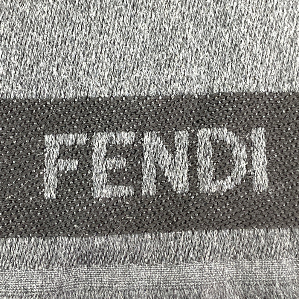 フェンディ ネックウェア