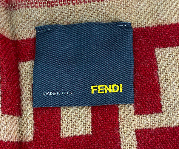 フェンディ ネックウェア