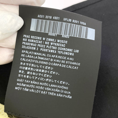 プラダ ネックウェア