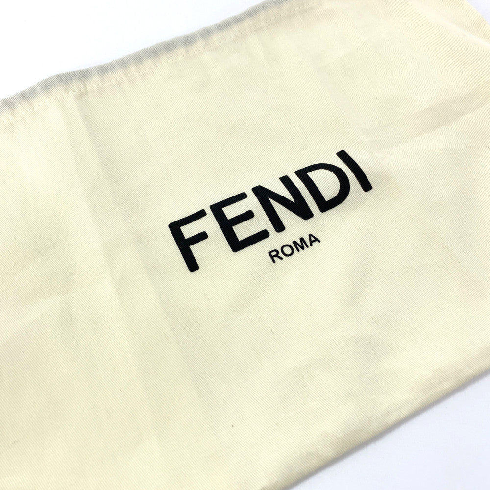 フェンディ ネックウェア