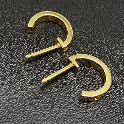 カルティエ ピアス