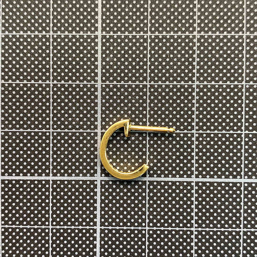 カルティエ ピアス