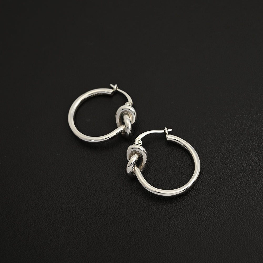 セリーヌ ピアス