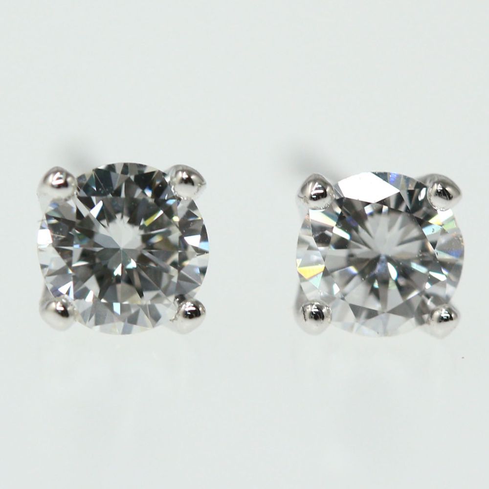 ヴァンドーム青山 ピアス
