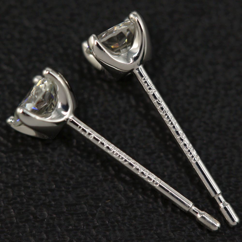 ヴァンドーム青山 ピアス