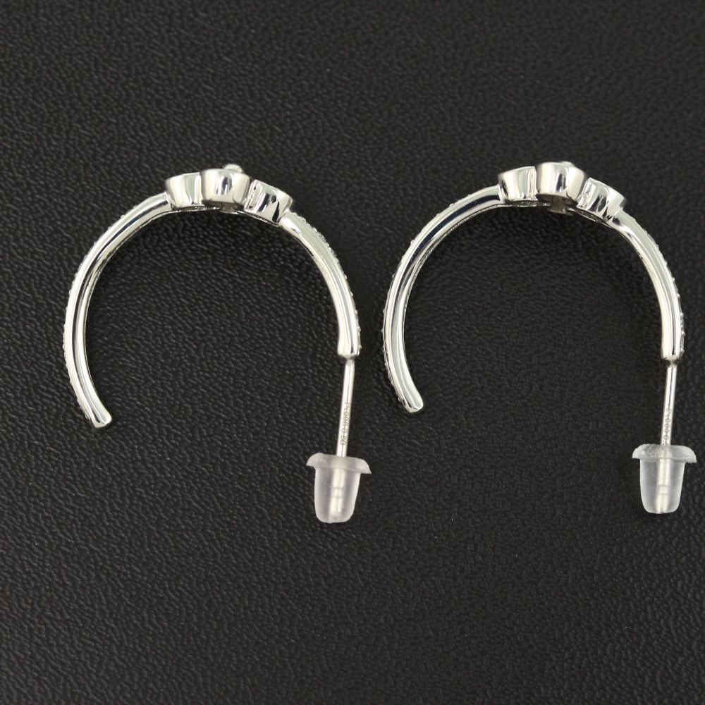 ノーブランド ピアス