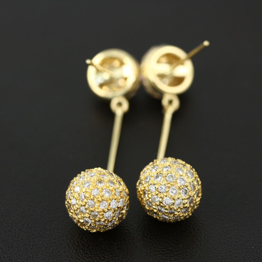 ダイヤモンド ピアス