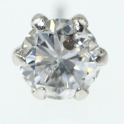 ダイヤモンド ピアス