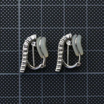 ダイヤモンド ピアス