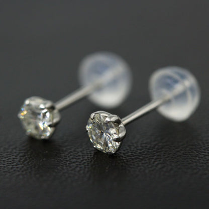 ダイヤモンド ピアス
