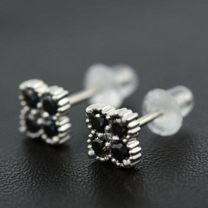 ダイヤモンド ピアス
