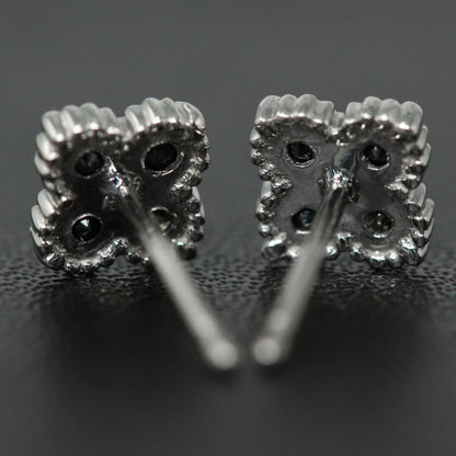 ダイヤモンド ピアス
