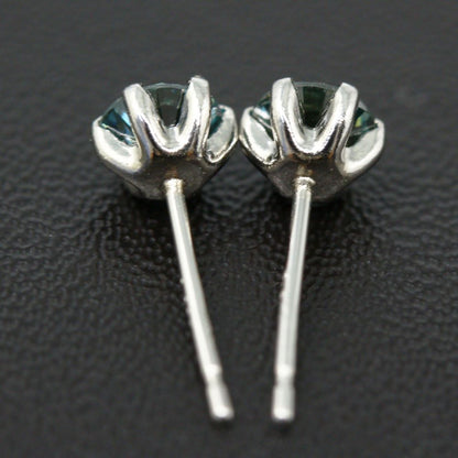 ダイヤモンド ピアス