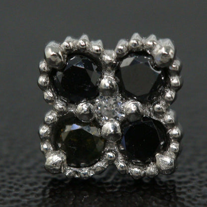 ダイヤモンド ピアス