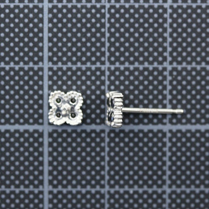 ダイヤモンド ピアス