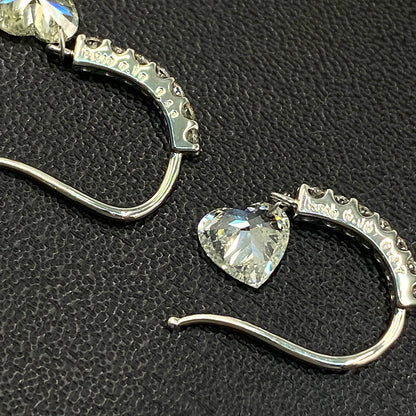 ダイヤモンド ピアス