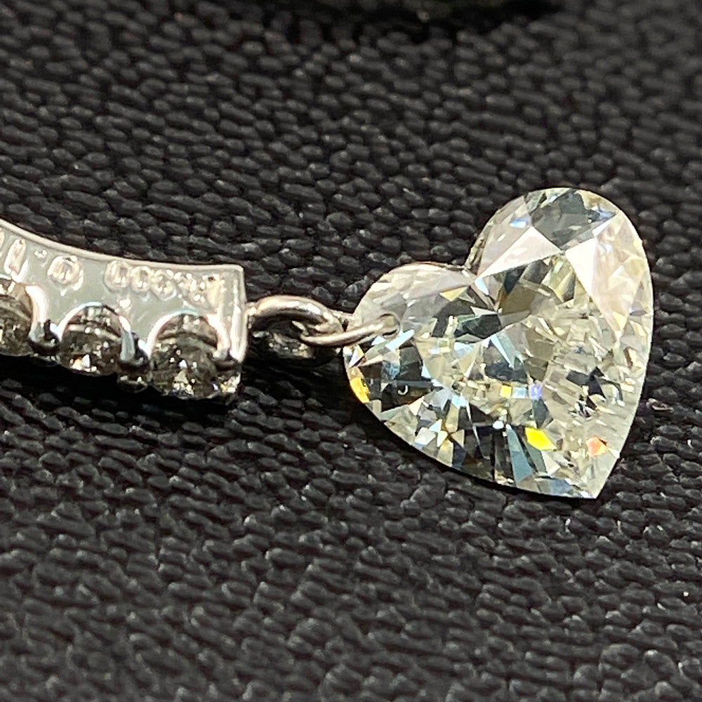 ダイヤモンド ピアス