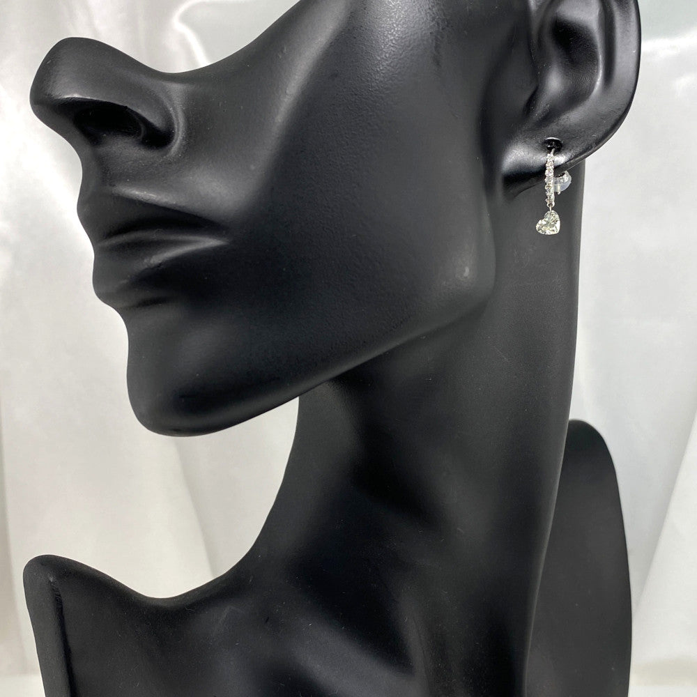 ダイヤモンド ピアス