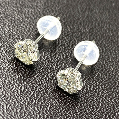 ダイヤモンド ピアス