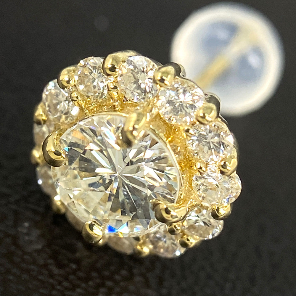 ダイヤモンド ピアス