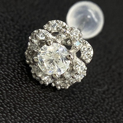 ダイヤモンド ピアス