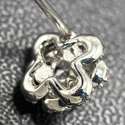 ダイヤモンド ピアス