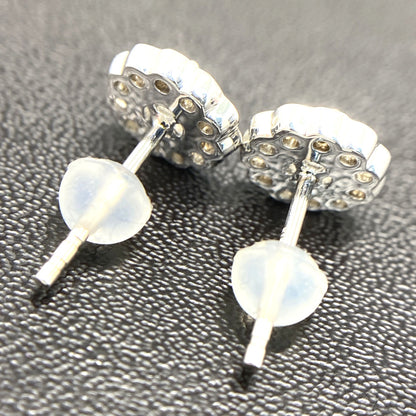 ダイヤモンド ピアス