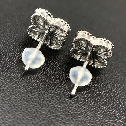 ダイヤモンド ピアス