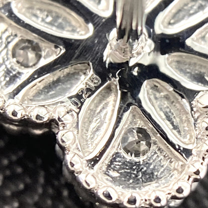ダイヤモンド ピアス
