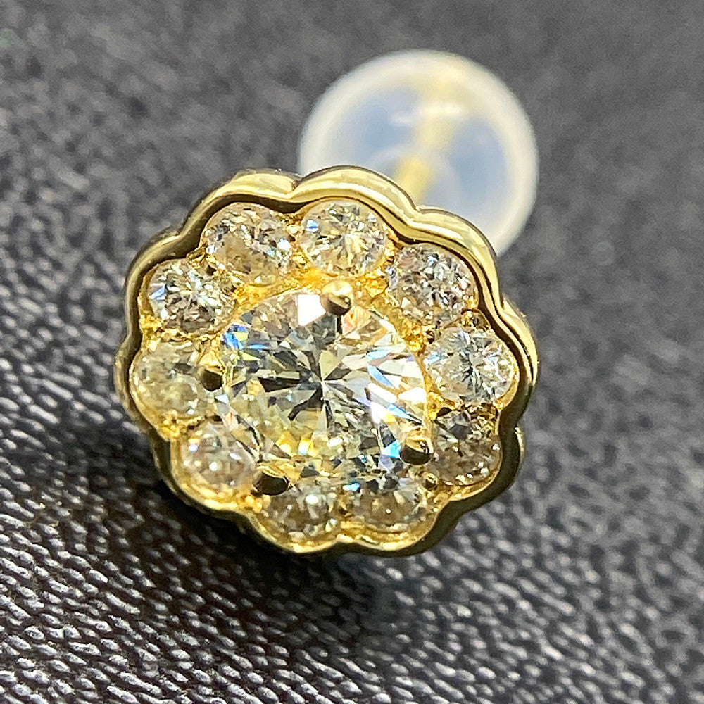 ダイヤモンド ピアス