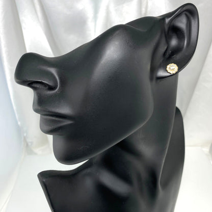 ダイヤモンド ピアス