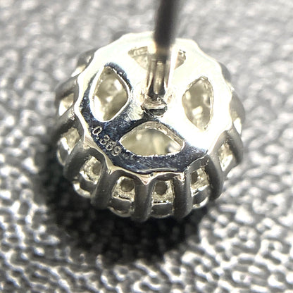 ダイヤモンド ピアス
