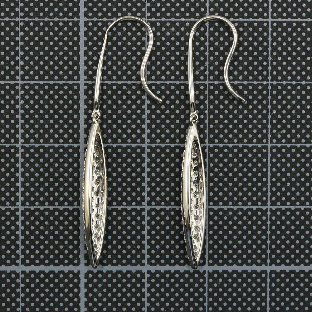 ダイヤモンド ピアス