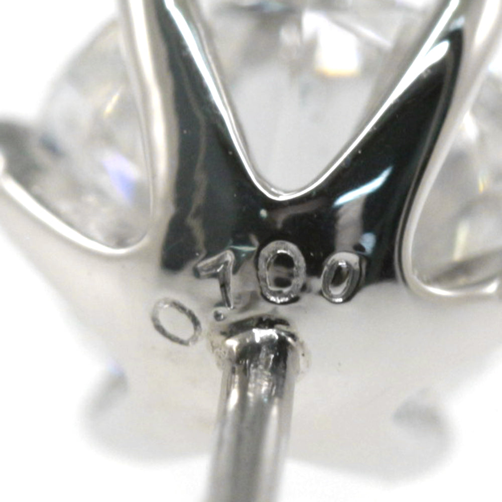 ダイヤモンド ピアス