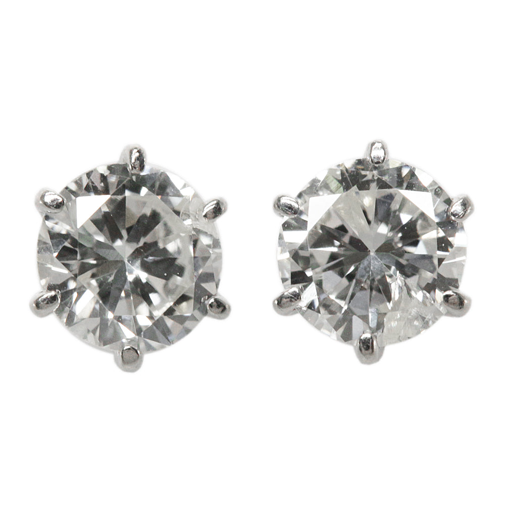 ダイヤモンド ピアス