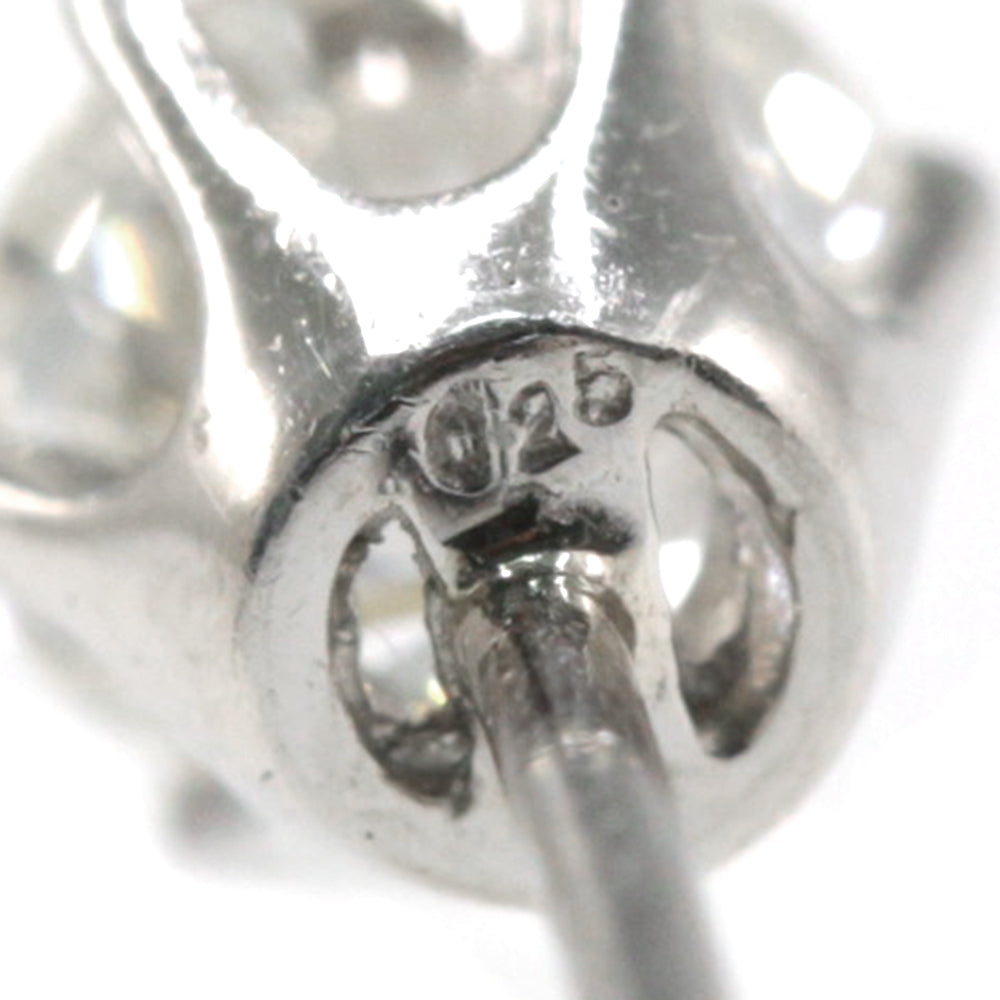 ダイヤモンド ピアス