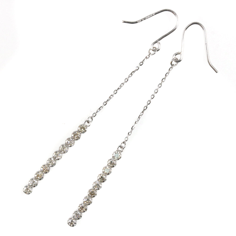 ダイヤモンド ピアス