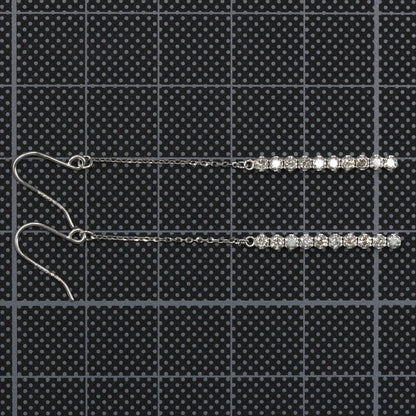 ダイヤモンド ピアス
