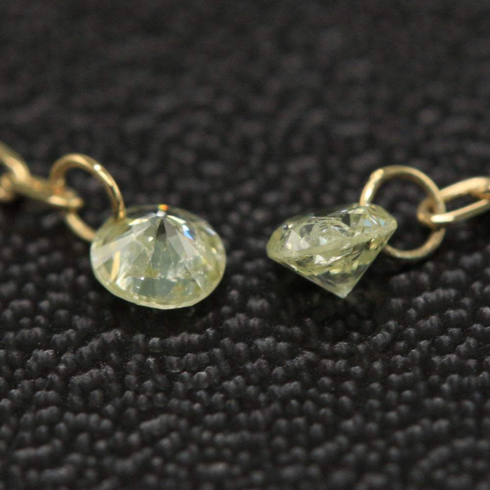 ダイヤモンド ピアス