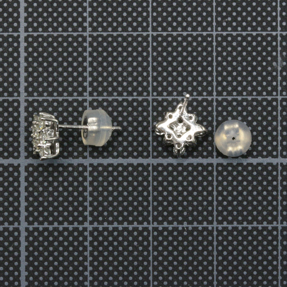 ダイヤモンド ピアス
