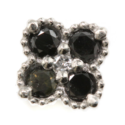 ダイヤモンド ピアス
