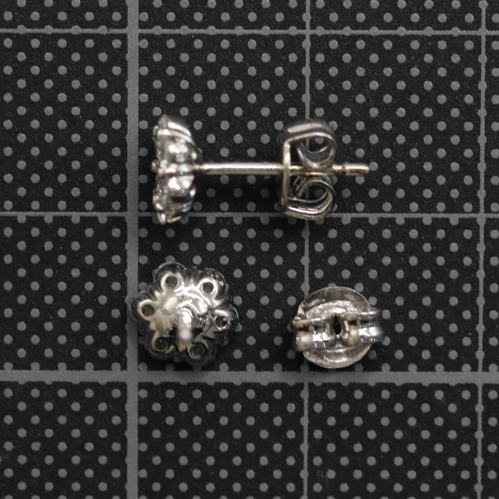 ダイヤモンド ピアス