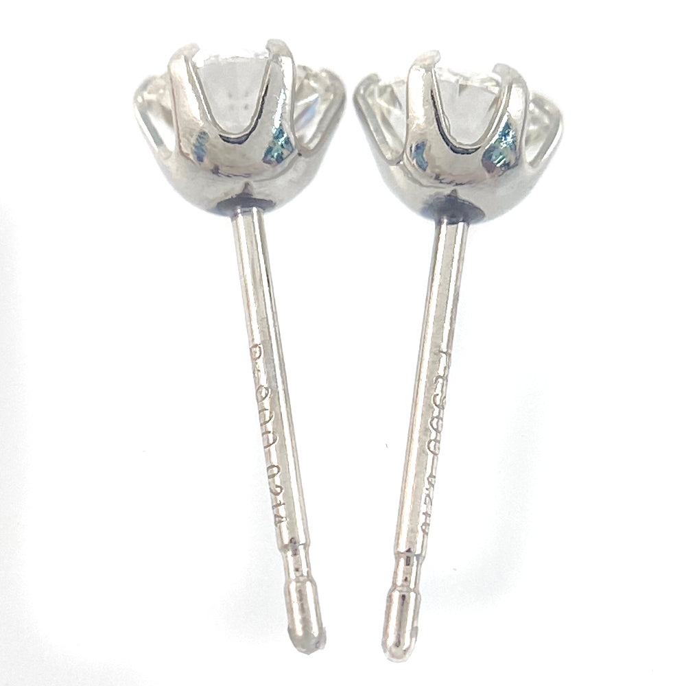 ダイヤモンド ピアス