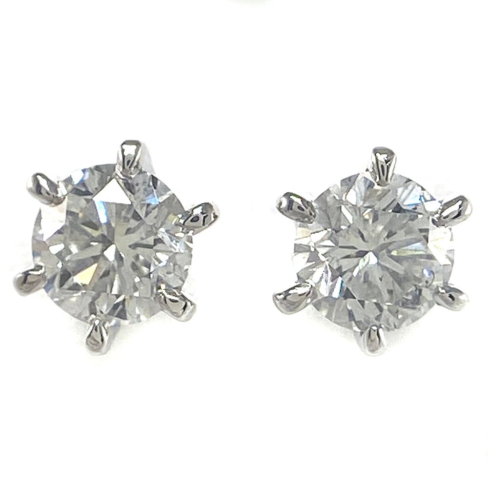 ダイヤモンド ピアス